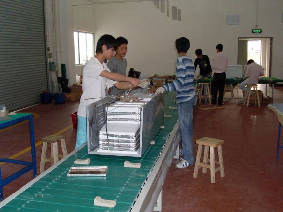 鏈板輸送機(jī)